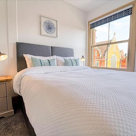 Host & Stay - Upper Tything Apartment Вустер Экстерьер фото